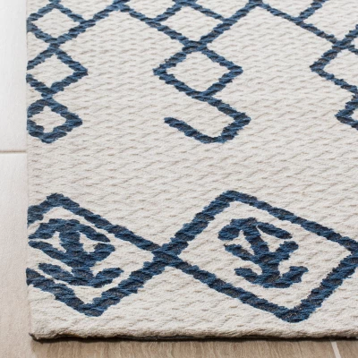 Nicolet Geometric Loomed Area Rug - Safavieh 3 Nicolet Geometric Loomed Area Rug - Safavieh