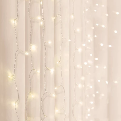 LED Curtain String Light - West & Arrow 8 LED Curtain String Light - West & Arrow - Image 6